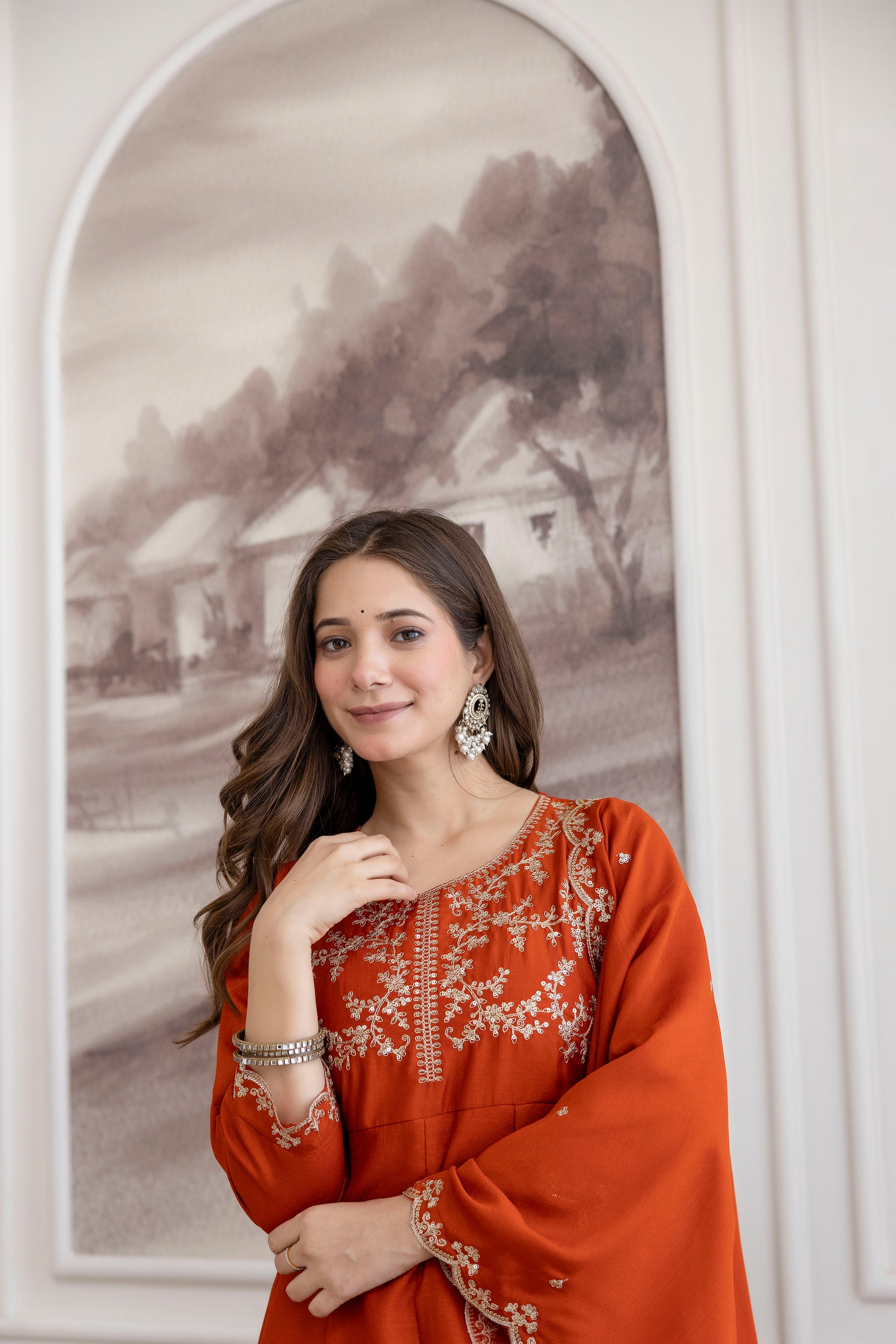 Women's Embroidered Vichitra Silk Kurti Pant & Dupatta Set | AF-JANVI ORENGE