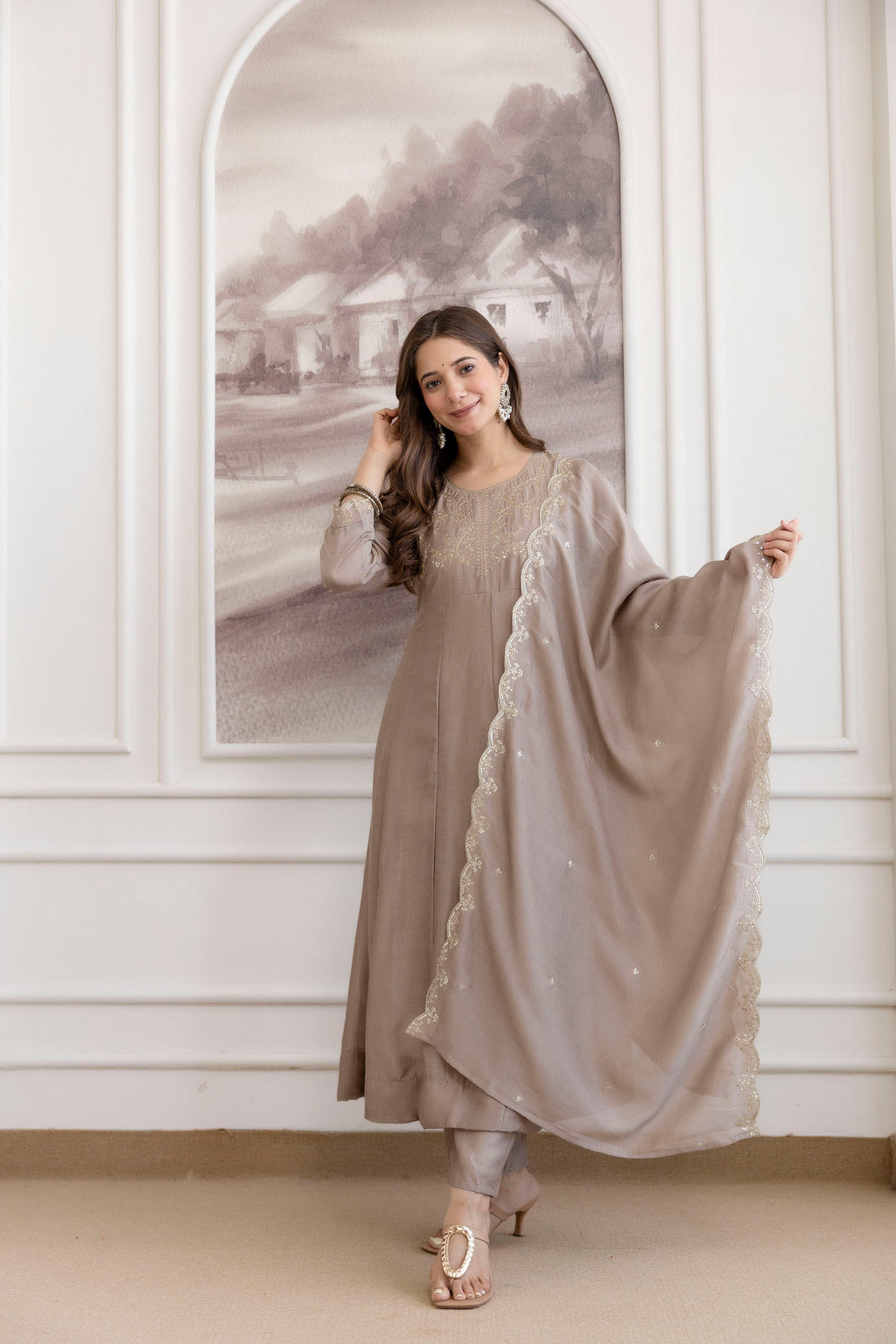 Women's Embroidered Vichitra Silk Kurti Pant & Dupatta Set | AF-JANVI CHIKU